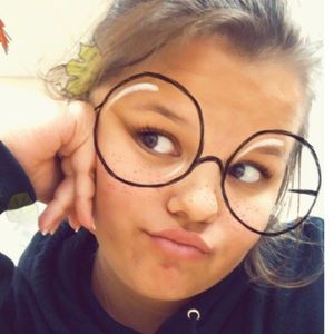 Meet your Posher, Olivia